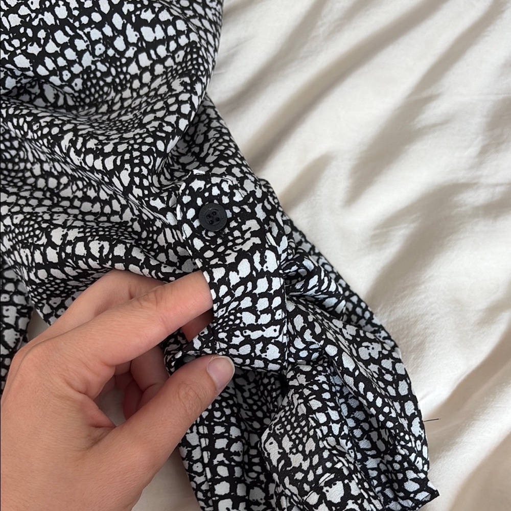 Calvin Klein Patterned Button-Up Blouse - image 5